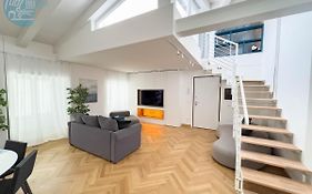 Tarabochia 8 Tirabora Short Rent